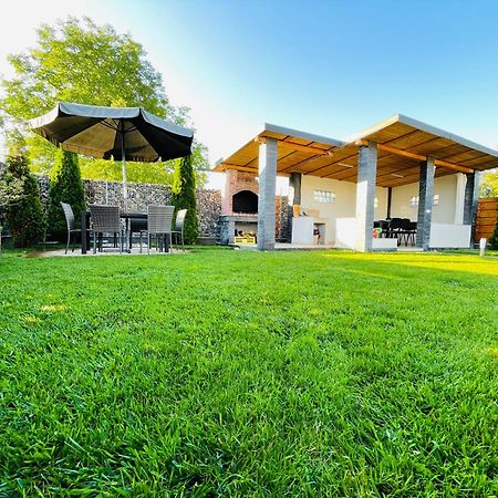 Casa Sorriso Hotell Turda Eksteriør bilde