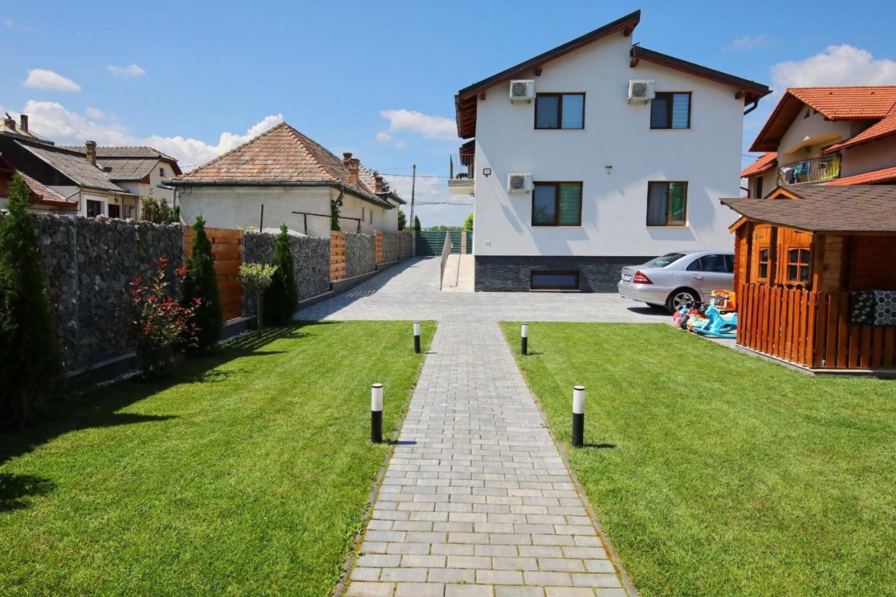 Casa Sorriso Hotell Turda Eksteriør bilde