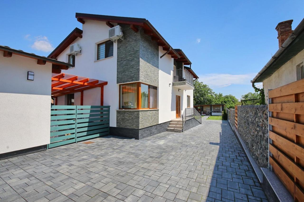 Casa Sorriso Hotell Turda Eksteriør bilde