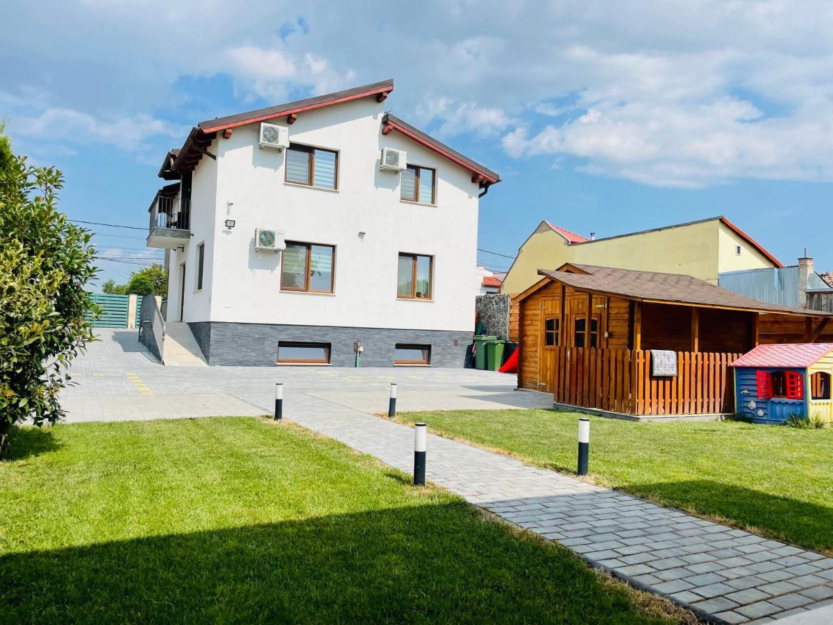 Casa Sorriso Hotell Turda Eksteriør bilde
