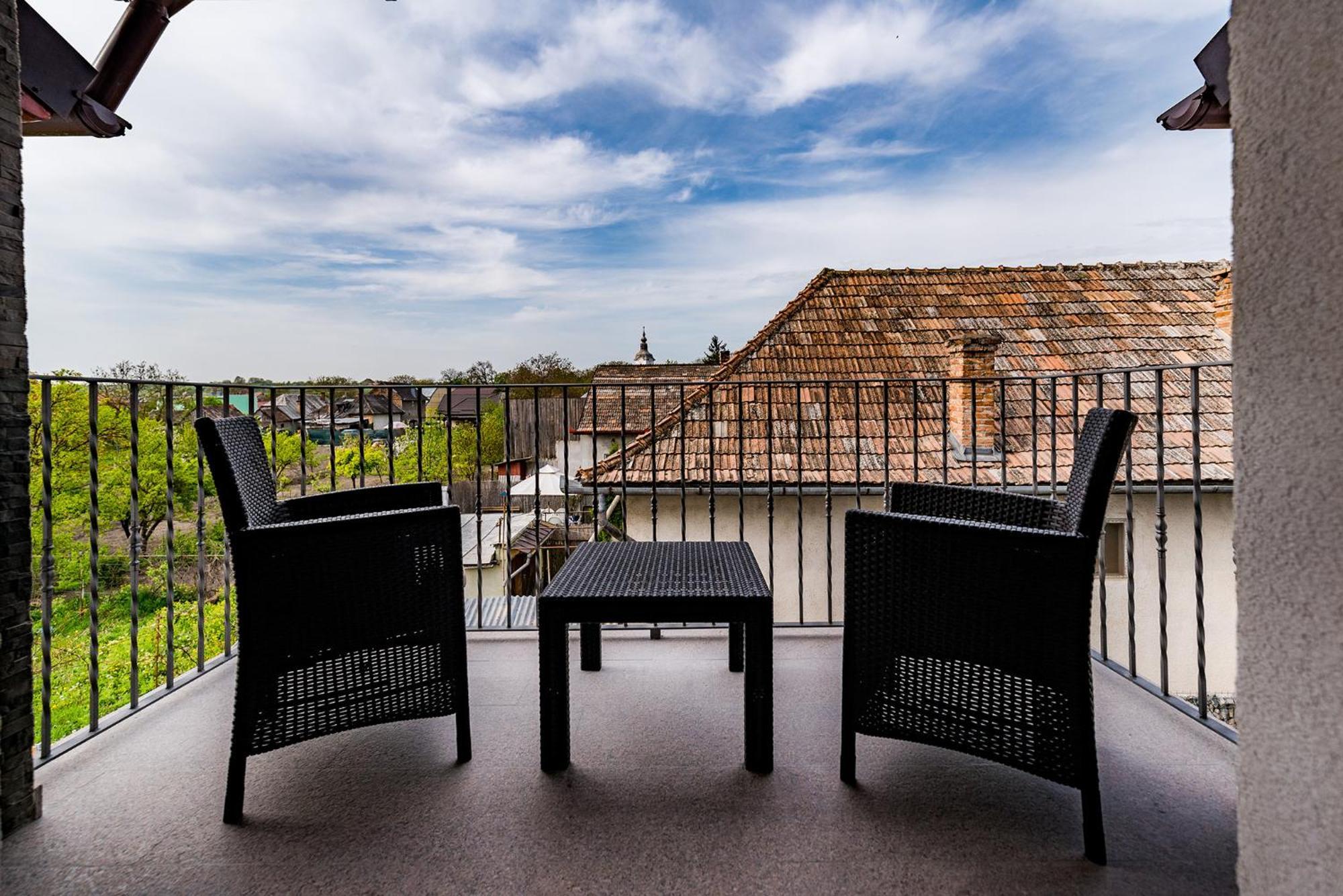Casa Sorriso Hotell Turda Eksteriør bilde