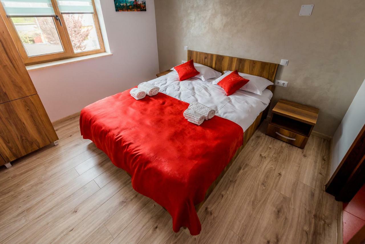 Casa Sorriso Hotell Turda Eksteriør bilde