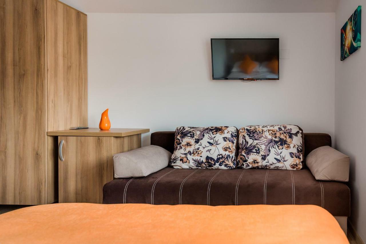 Casa Sorriso Hotell Turda Eksteriør bilde